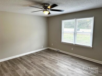 916 W 5th Ave unit C, Lexington, NC 27292 - photo 5