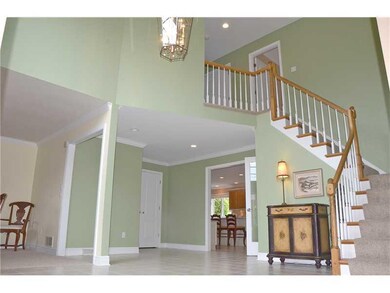 Entry/Foyer.