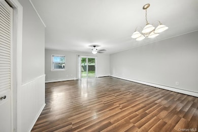 105 Sheffield Dr, Middletown, NY 10940 - photo 5