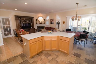 5086 Valley Stream Ln, Macungie, PA 18062 - photo 4