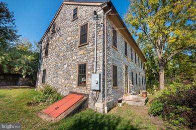 2820 Farr Rd, Allentown, PA 18103 - photo 4