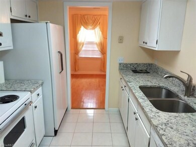 2922 Saint Marks Rd unit D, Winston Salem, NC 27103 - photo 4