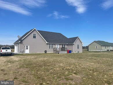 12328 Trussum Pond Rd, Laurel, DE 19956 - photo 4