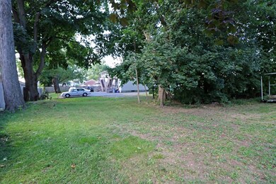 184 Howard St, Ludlow, MA 01056 - photo 2