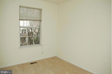 13948 Gunners Place, Centreville, VA 20121 - photo 3