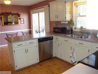 1486 Danny Bell Rd, Asheboro, NC 27205 - photo 4