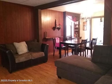 Maple Living- Dining Room