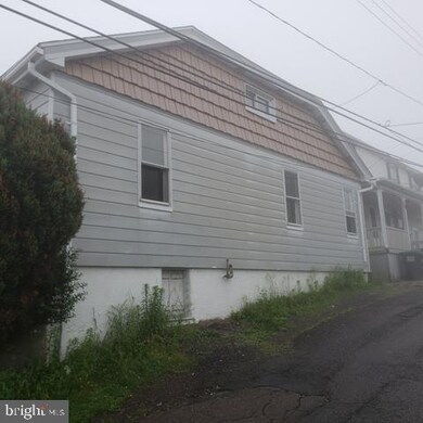 20 W Washington St, McAdoo, PA 18237 - photo 2