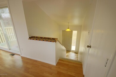 entryway_1.jpg