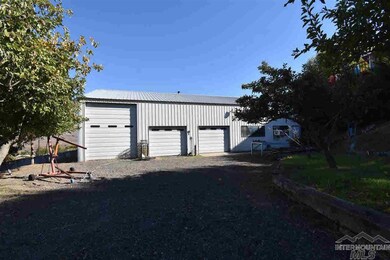 415 Jefferson St, Asotin, WA 99402 - photo 3