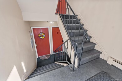 1548 Route 9 unit 12B, Wappingers Falls, NY 12590 - photo 4