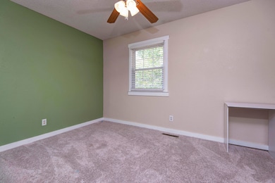 544 W Hubble Dr, Marshfield, MO 65706 - photo 7