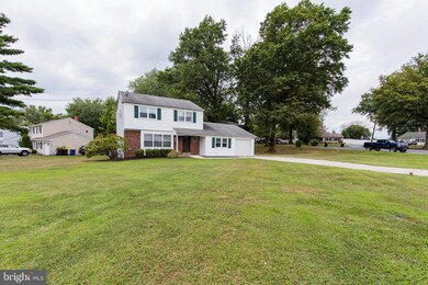 2 Birchwood Cir, Norristown, PA 19401 - photo 2