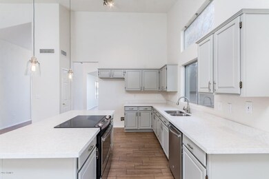 11329 W Crimson Ln -- MLS-16 - Copy