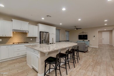 gorgeous kitchen