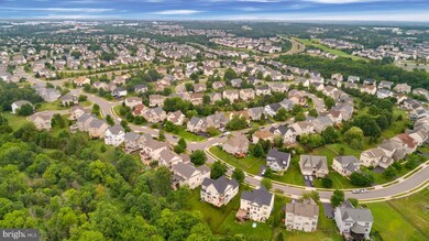 9258 Falling Water Dr, Bristow, VA 20136 - photo 6