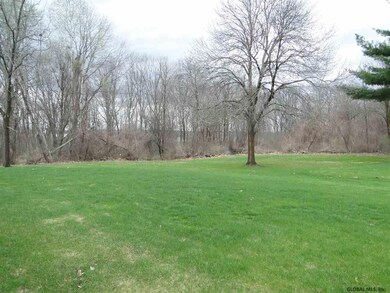 2 Birch Ln, Rensselaer, NY 12144 - photo 5