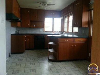 1615 SW 72nd Place, Topeka, KS 66619 - photo 6