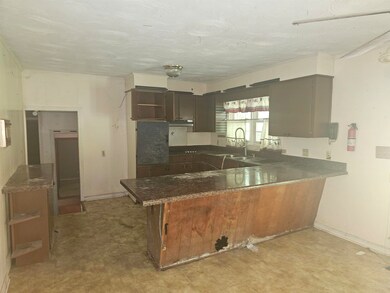 200 Tucker Rd, Spartanburg, SC 29306 - photo 5