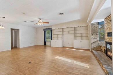 2421 S Florence, Kilgore, TX 75662 - photo 5