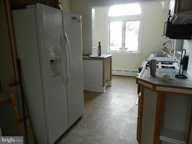 6127 58th Ave, Riverdale, MD 20737 - photo 4