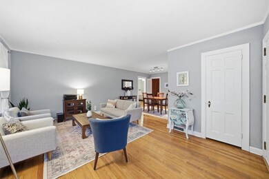 6521 Elmcrest Dr, Windsor Heights, IA 50324 - photo 3