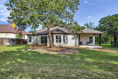 1202 Doe Run Hollow, Fredericksburg, TX 78624 - photo 2