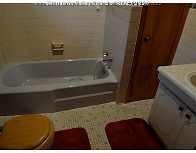 4134 Mcclellan Hwy, Branchland, WV 25506 - photo 7