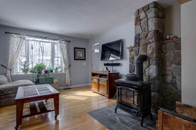 78b Walker Rd, Danville, NH 03819 - photo 3
