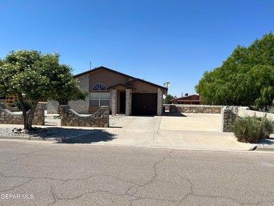 15333 Marburn Ct, Horizon City, TX 79928 - photo 3