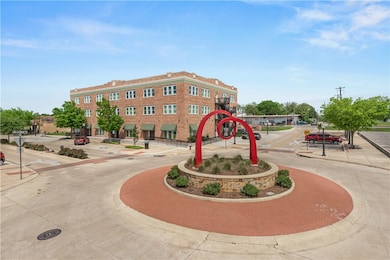 401 N Main St unit 206, Bryan, TX 77803 - photo 2