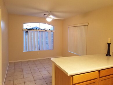 Dine in kitchen