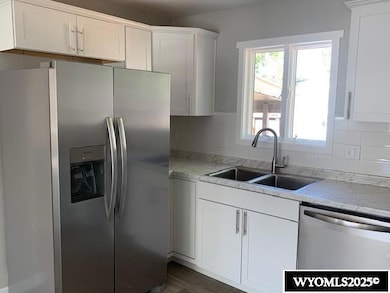 501 Obie Sue Ave, Worland, WY 82401 - photo 3