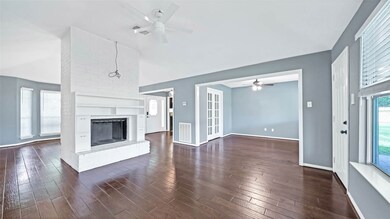 1311 Greenbriar Ave, Friendswood, TX 77546 - photo 7