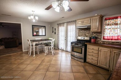 Kitchen/Dining
