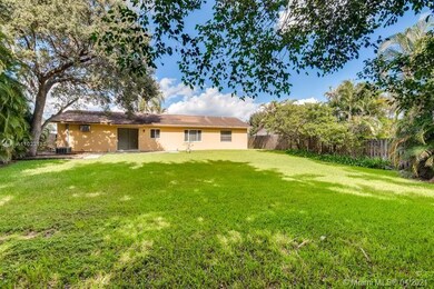 unlisted-address, Davie, FL 33325 - photo 2