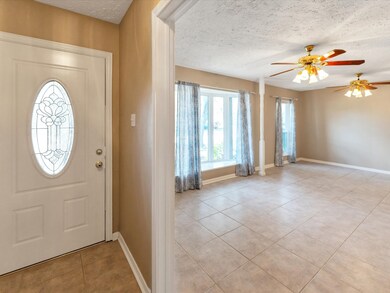 5922 Par Four Dr, Houston, TX 77088 - photo 5