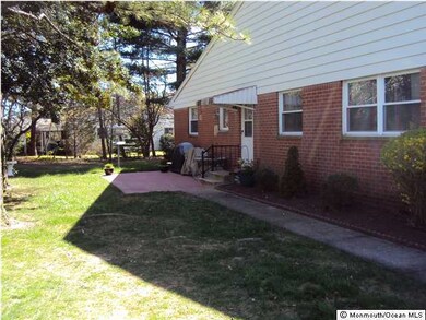 1 Molly Pitcher Ct unit A, Monroe Township, NJ 08831 - photo 2
