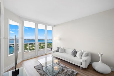 Blue & Green Diamond Condominiums unit PH4306, Miami Beach, FL 33140 - photo 4