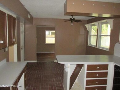 8409 Alderman Rd, Jacksonville, FL 32211 - photo 7