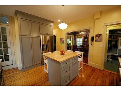 91 Alger Ave, Providence, RI 02907 - photo 7