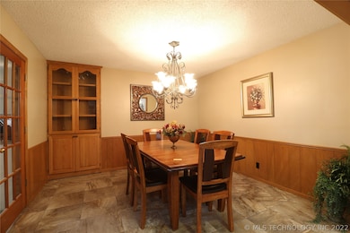 2370 London Ln, Bartlesville, OK 74006 - photo 7