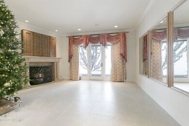 Formal Dining