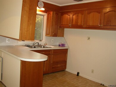 23 Holly Ln, Latham, NY 12110 - photo 5