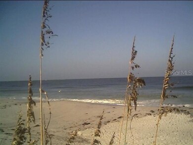 Just a short drive to the beautiful beachs at Boca Grande