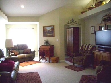 5128 Columbia Dr, Columbus, IN 47203 - photo 6