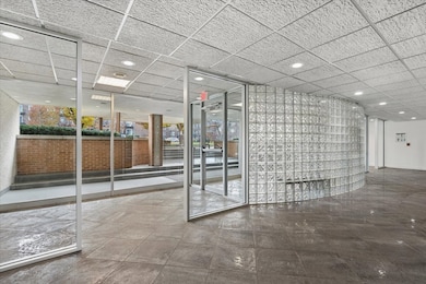 1301 N Western Ave unit 211, Lake Forest, IL 60045 - photo 2