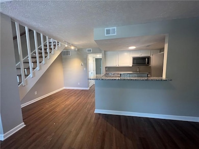 1001 Park Hill Dr unit B7, Gainesville, GA 30501 - photo 4