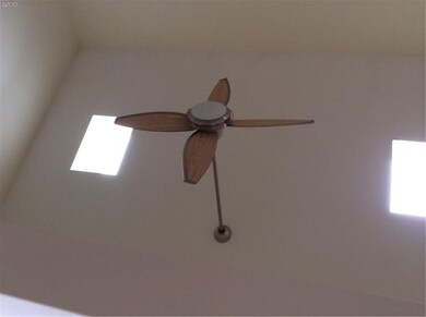 2170 Woodridge Dr, Macungie, PA 18062 - photo 7