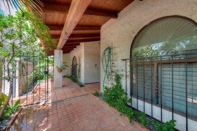 005_Front Courtyard